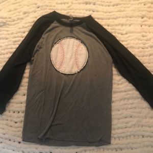 Baseball tee